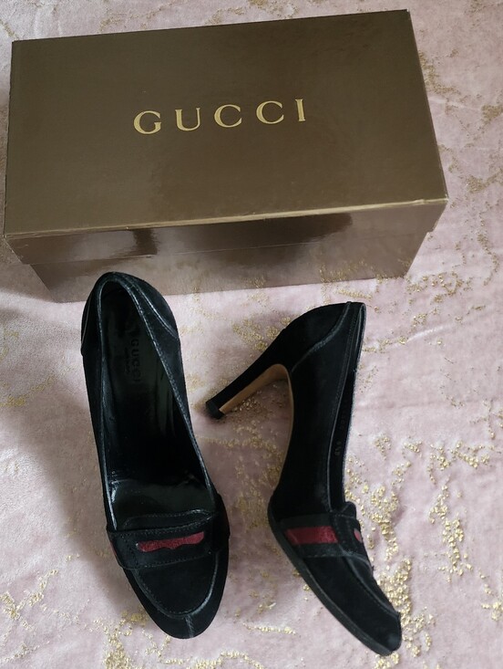 Gucci Shoes - GUCCI | Black Accent Suede Pumps